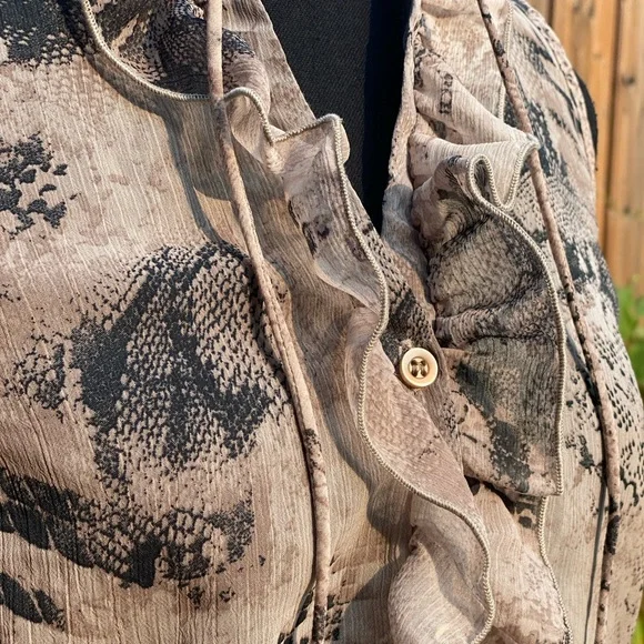 Jacob Beige Snake Print Ruffle Blouse - Picture 6 of 8